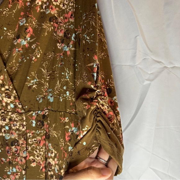 Brown dress flowers 1X 16-18W fall winter ruched sleeves faux wrap v neck floral - Picture 10 of 14